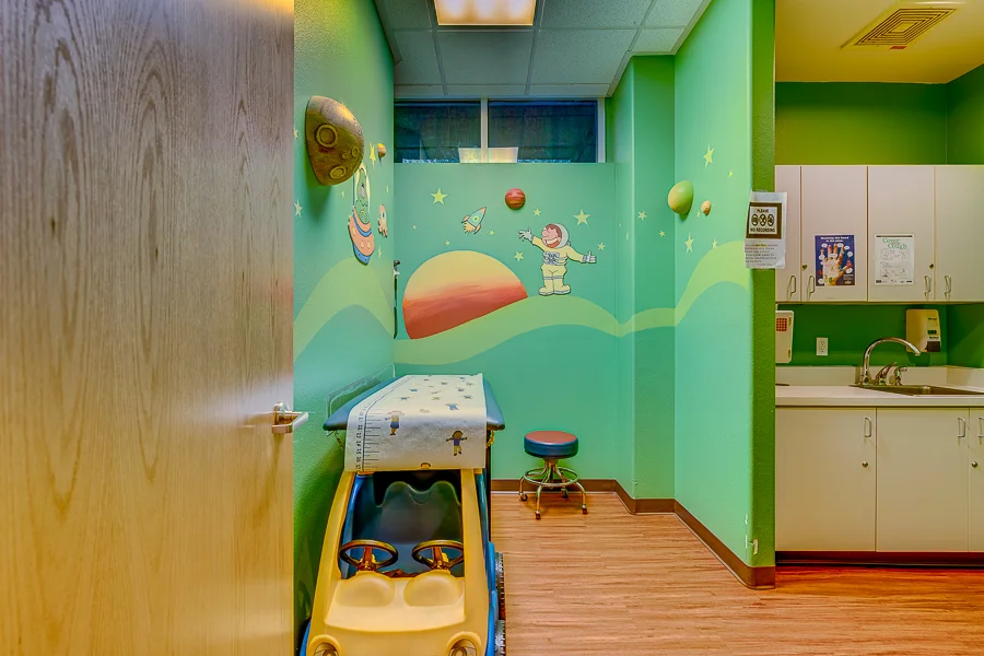 Sunrise Pediatrics Smoke Ranch office photo