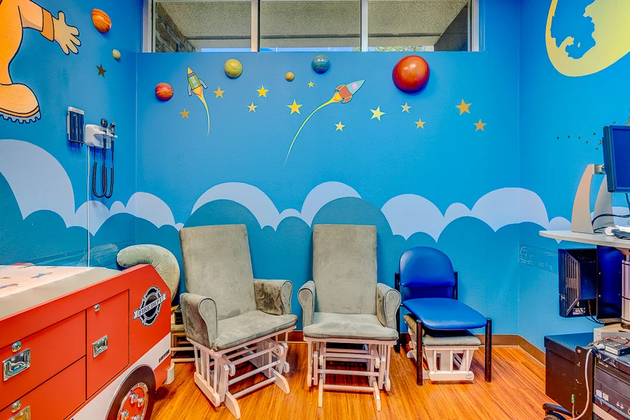 Sunrise Pediatrics Smoke Ranch office photo