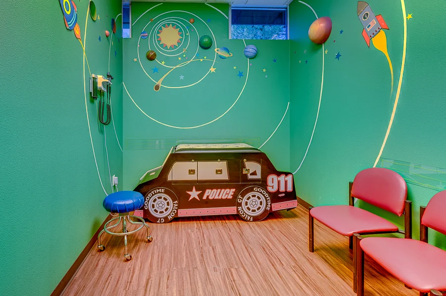 Sunrise Pediatrics Smoke Ranch office photo